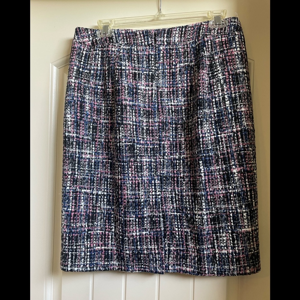 Loft skirt
